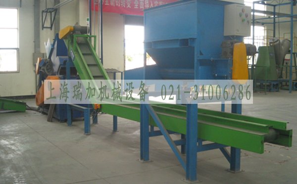 爬坡皮帶輸送機(jī)